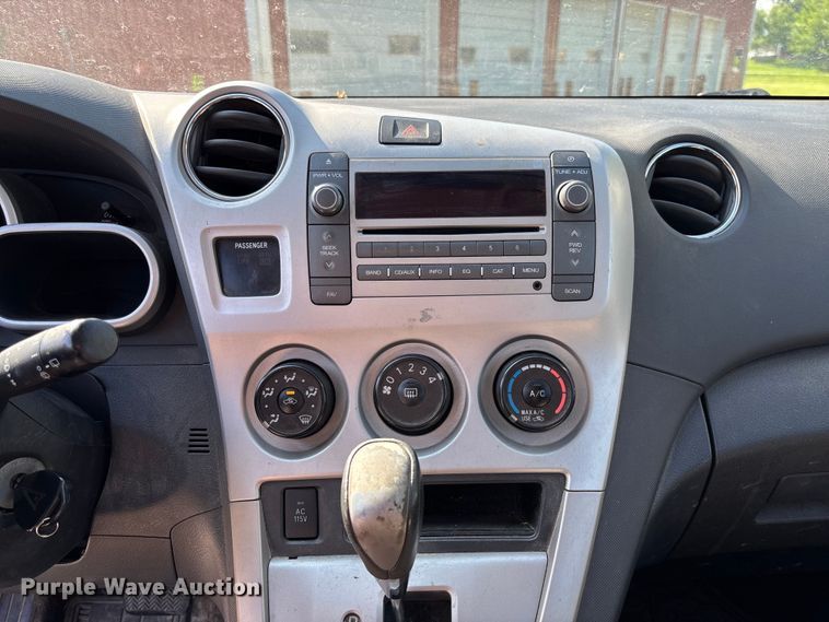image for item FC1735 2010 Pontiac Vibe 