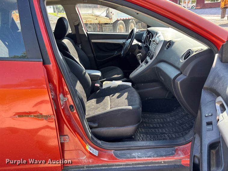 image for item FC1735 2010 Pontiac Vibe 
