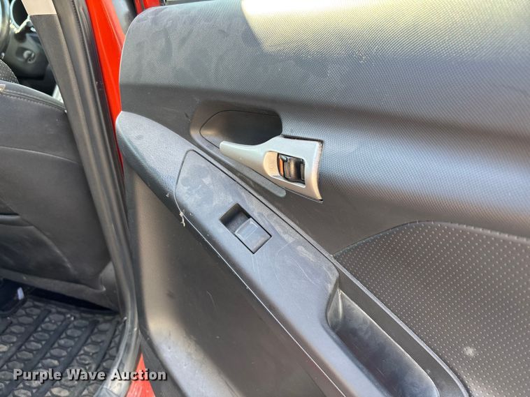 image for item FC1735 2010 Pontiac Vibe 