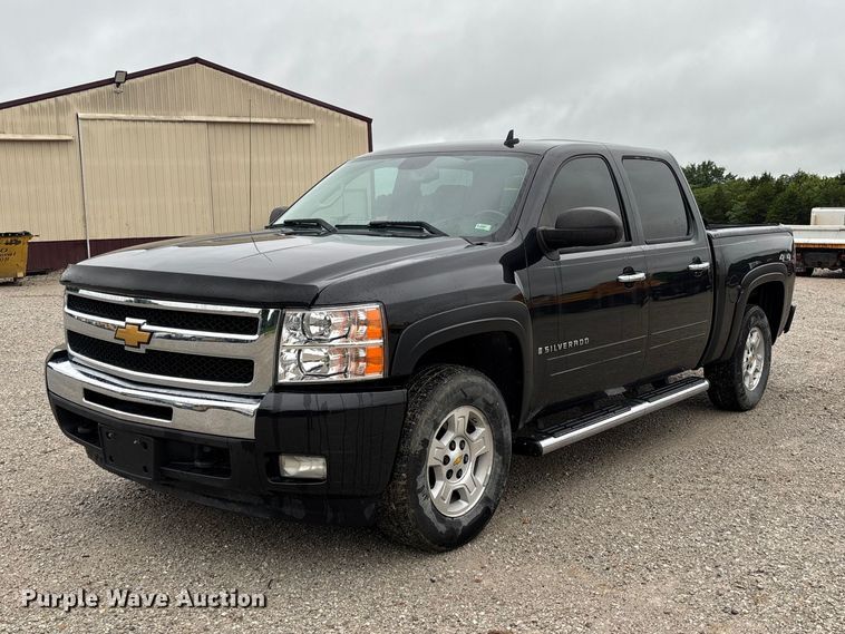 image for item FC1752 2009 Chevrolet Silverado 1500 Crew Cab pickup truck