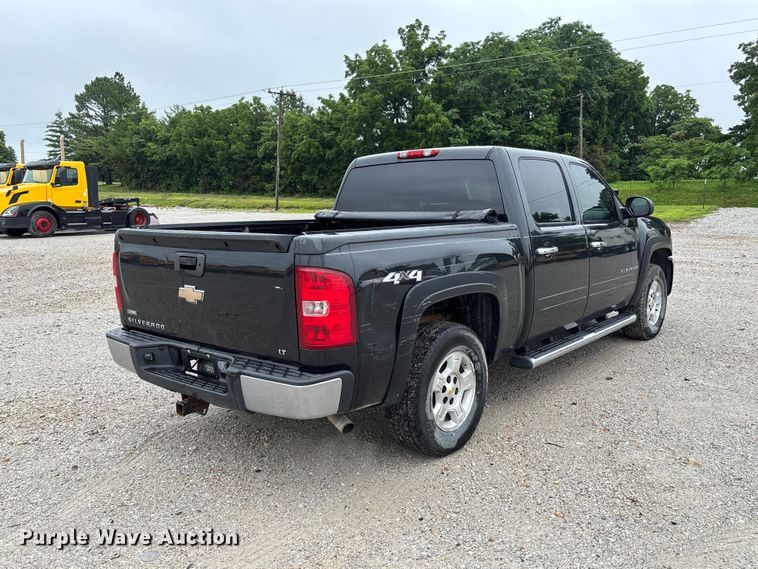 image for item FC1752 2009 Chevrolet Silverado 1500 Crew Cab pickup truck