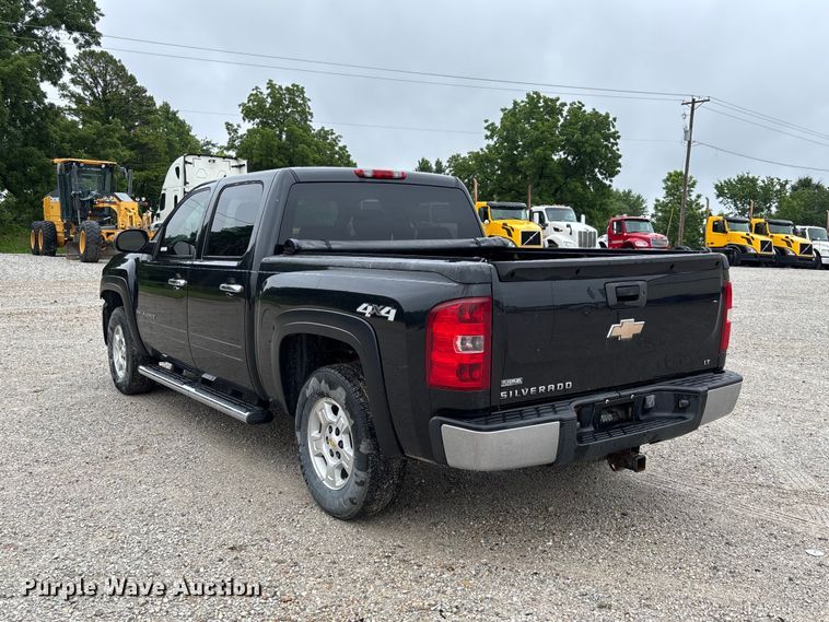 image for item FC1752 2009 Chevrolet Silverado 1500 Crew Cab pickup truck