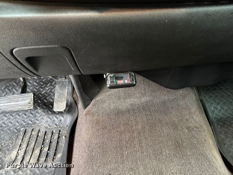 image for item FC1752 2009 Chevrolet Silverado 1500 Crew Cab pickup truck