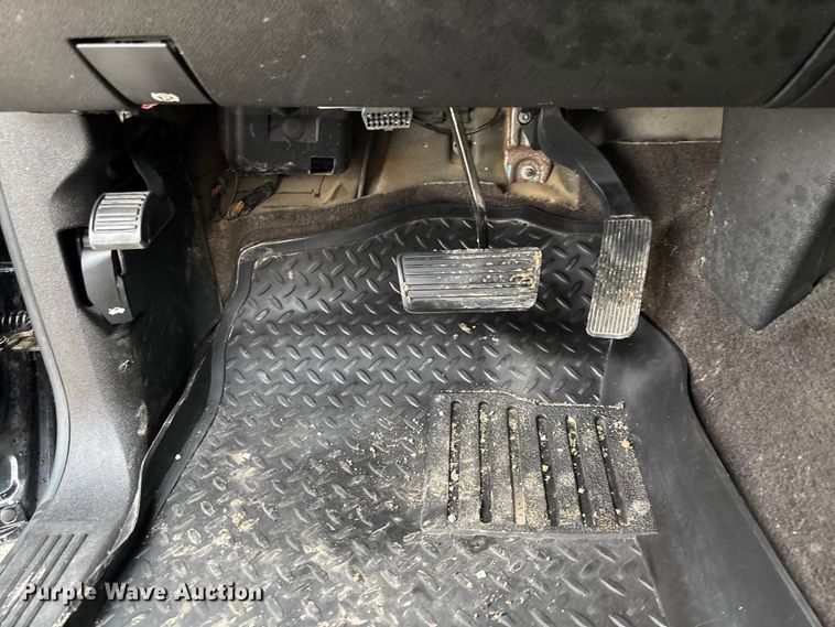 image for item FC1752 2009 Chevrolet Silverado 1500 Crew Cab pickup truck