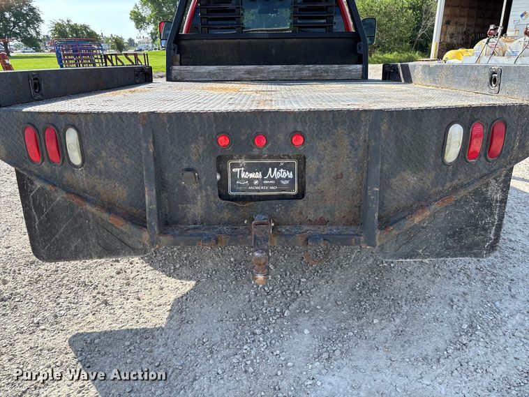 image for item FC1758 2011 GMC Sierra 3500 flatbed pickup truck