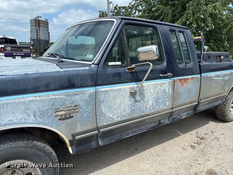 image for item FC1763 1991 Ford F150 Ext. Cab pickup truck