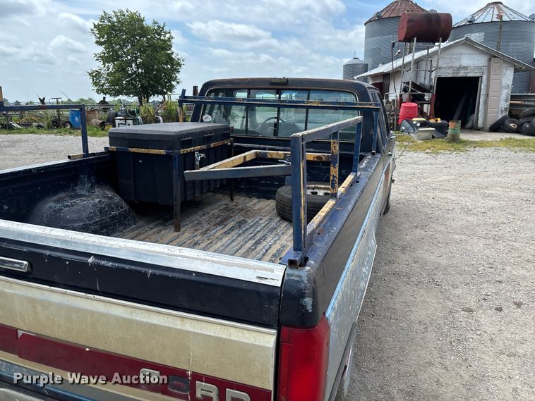 image for item FC1763 1991 Ford F150 Ext. Cab pickup truck
