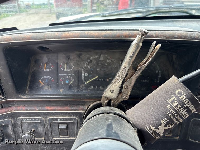 image for item FC1763 1991 Ford F150 Ext. Cab pickup truck
