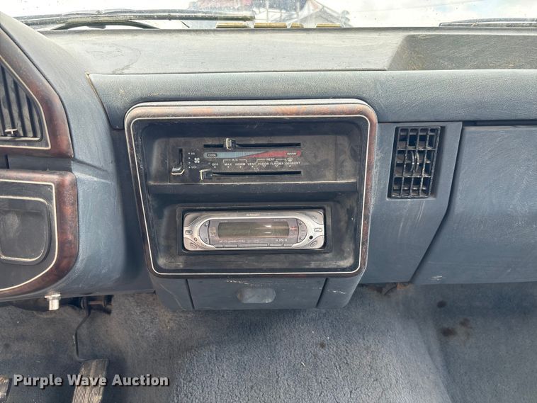 image for item FC1763 1991 Ford F150 Ext. Cab pickup truck