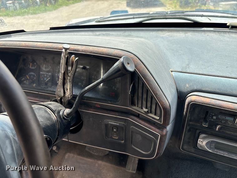 image for item FC1763 1991 Ford F150 Ext. Cab pickup truck