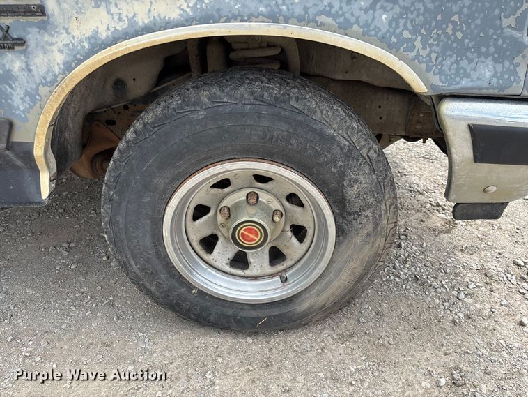 image for item FC1763 1991 Ford F150 Ext. Cab pickup truck