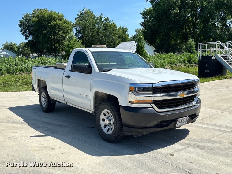 image for item FC1773 2017 Chevrolet Silverado 1500 pickup truck