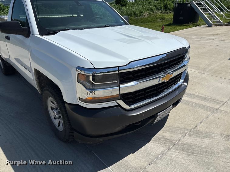 image for item FC1773 2017 Chevrolet Silverado 1500 pickup truck