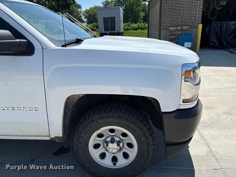 image for item FC1773 2017 Chevrolet Silverado 1500 pickup truck