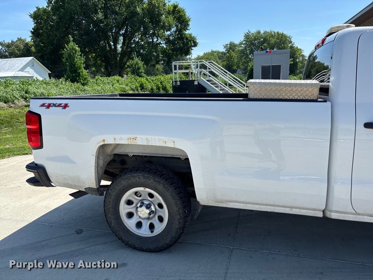 image for item FC1773 2017 Chevrolet Silverado 1500 pickup truck