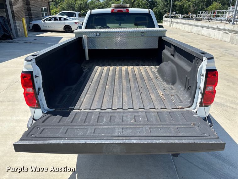 image for item FC1773 2017 Chevrolet Silverado 1500 pickup truck