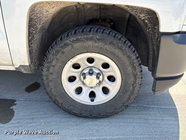 image for item FC1773 2017 Chevrolet Silverado 1500 pickup truck