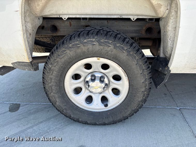 image for item FC1773 2017 Chevrolet Silverado 1500 pickup truck