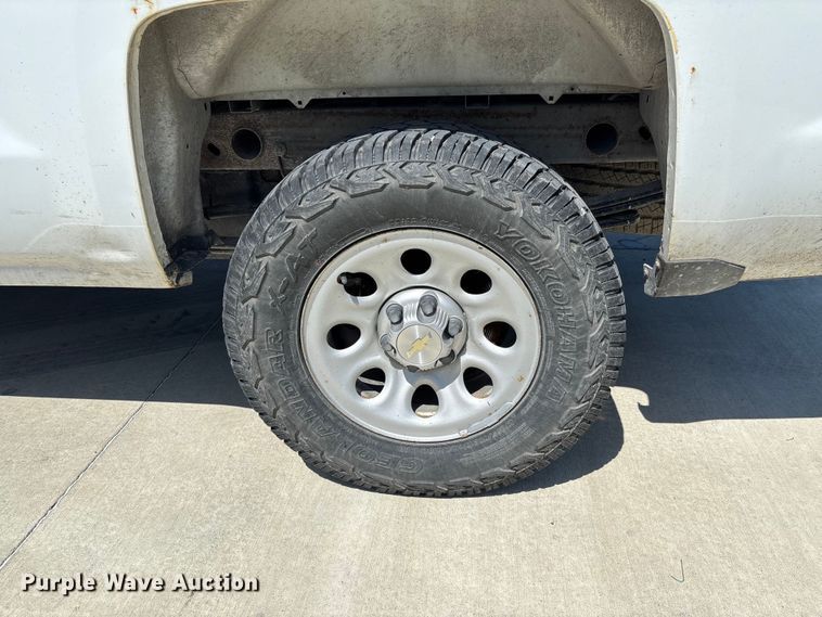 image for item FC1773 2017 Chevrolet Silverado 1500 pickup truck