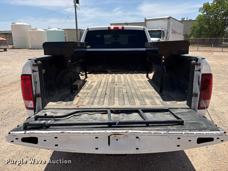 image for item FC2276 2017 RAM 2500 Crew Cab pickup truck