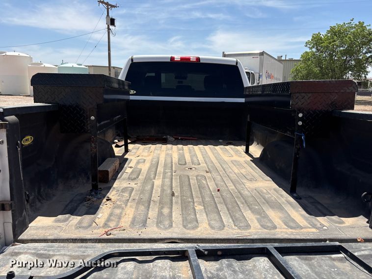 image for item FC2276 2017 RAM 2500 Crew Cab pickup truck