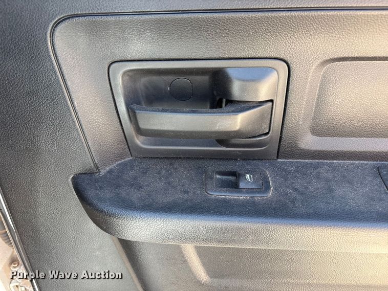image for item FC2276 2017 RAM 2500 Crew Cab pickup truck