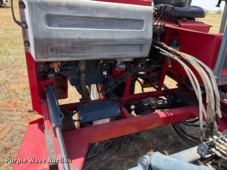 image for item FC2449 2004 Moffett M5500 forklift