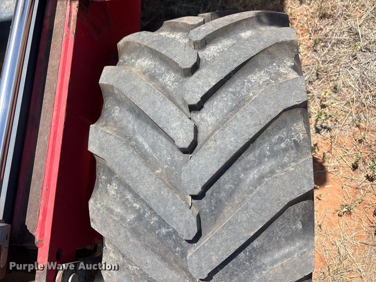 image for item FC2449 2004 Moffett M5500 forklift