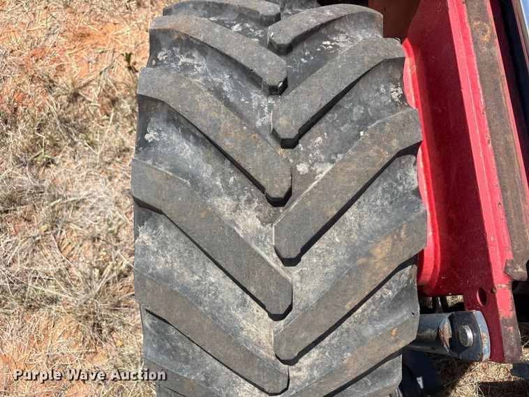 image for item FC2449 2004 Moffett M5500 forklift