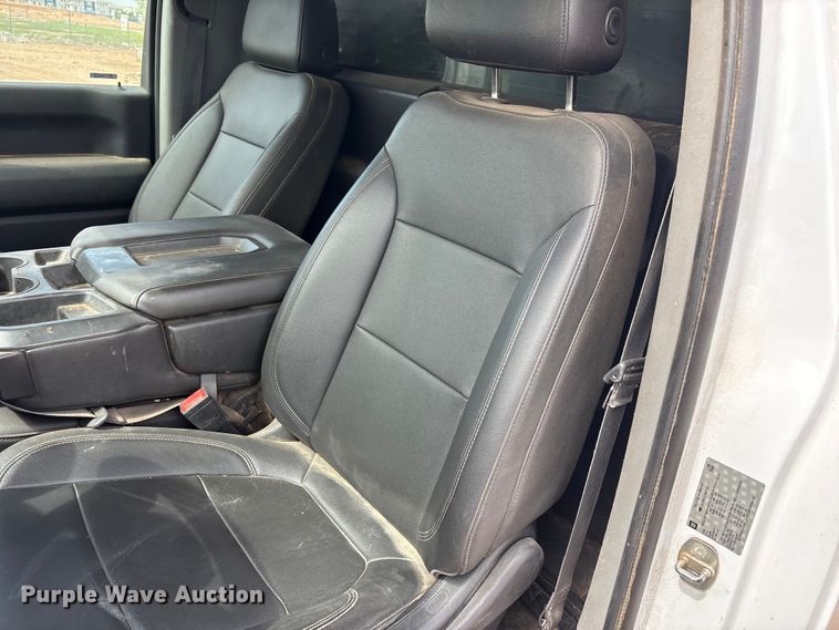 image for item FC2474 2021 Chevrolet Silverado 2500HD pickup truck
