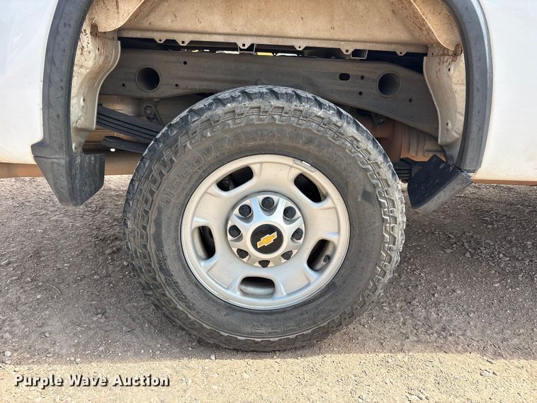 image for item FC2474 2021 Chevrolet Silverado 2500HD pickup truck