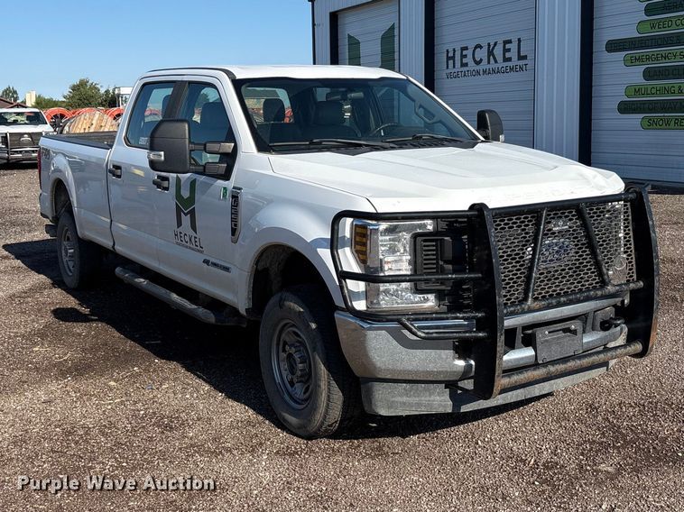 image for item FC2487 2019 Ford F250 Super Duty Crew Cab pickup truck