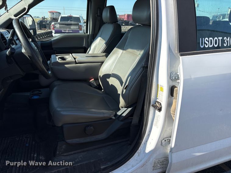 image for item FC2487 2019 Ford F250 Super Duty Crew Cab pickup truck