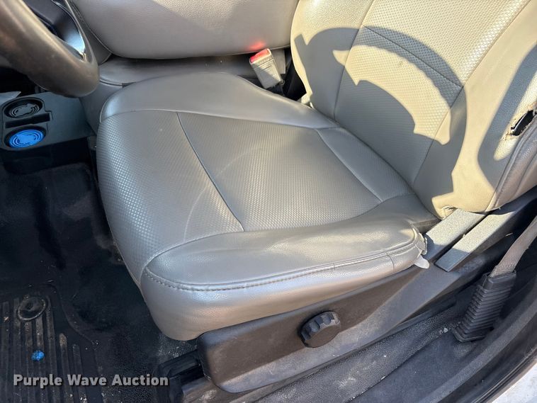 image for item FC2487 2019 Ford F250 Super Duty Crew Cab pickup truck