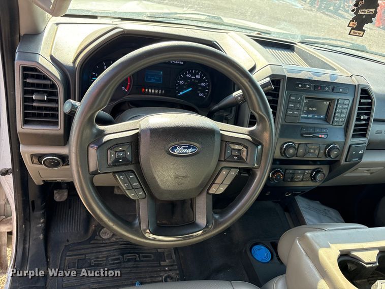 image for item FC2487 2019 Ford F250 Super Duty Crew Cab pickup truck