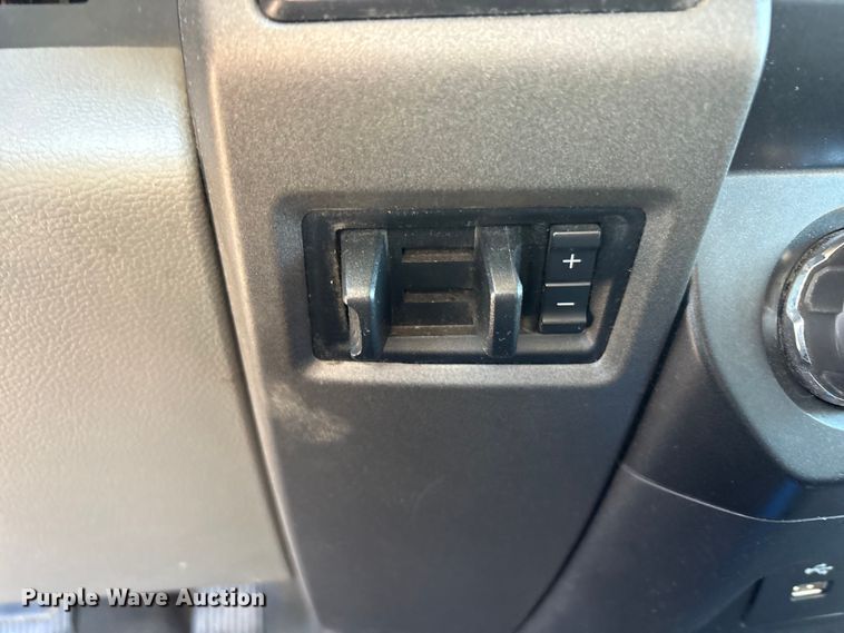 image for item FC2487 2019 Ford F250 Super Duty Crew Cab pickup truck