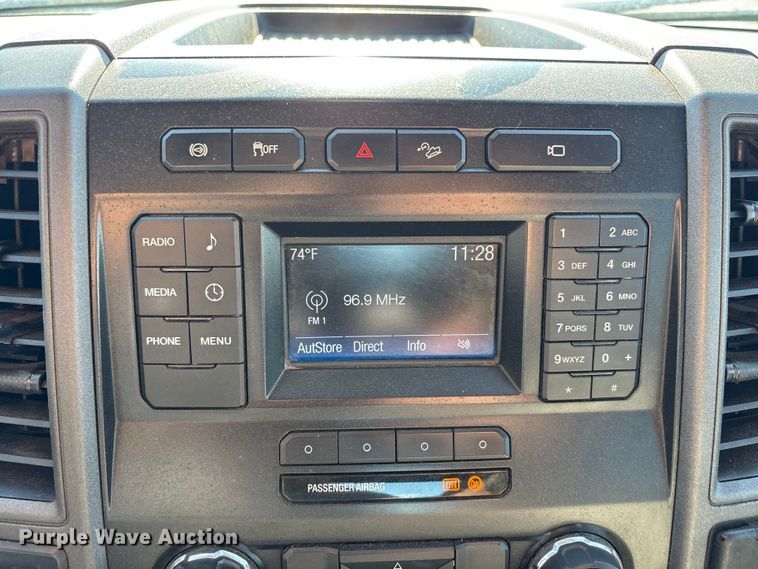 image for item FC2487 2019 Ford F250 Super Duty Crew Cab pickup truck