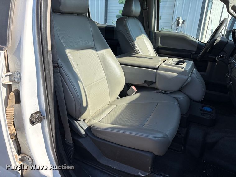 image for item FC2487 2019 Ford F250 Super Duty Crew Cab pickup truck