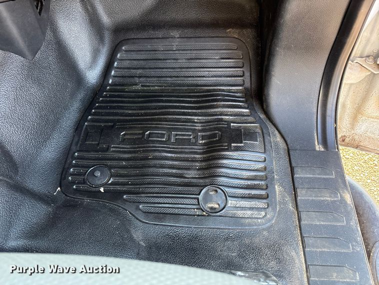 image for item FC2487 2019 Ford F250 Super Duty Crew Cab pickup truck