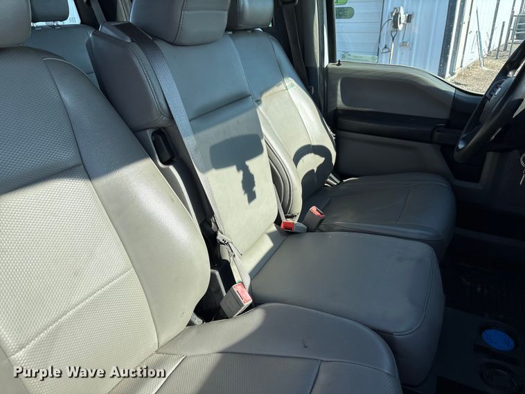 image for item FC2487 2019 Ford F250 Super Duty Crew Cab pickup truck