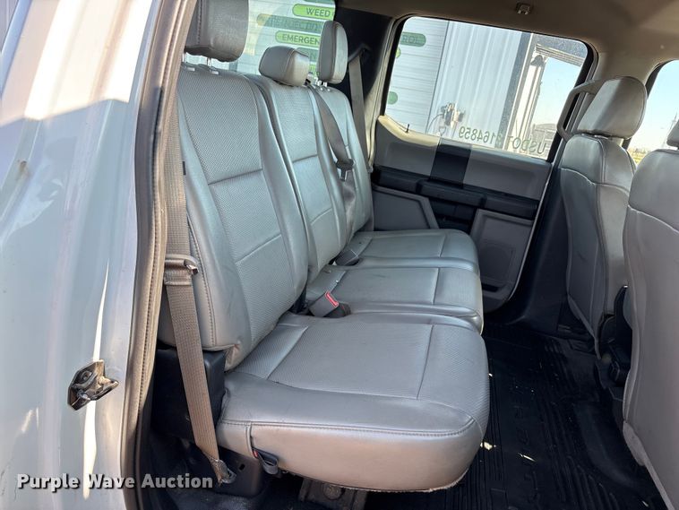 image for item FC2487 2019 Ford F250 Super Duty Crew Cab pickup truck