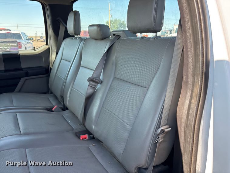 image for item FC2487 2019 Ford F250 Super Duty Crew Cab pickup truck