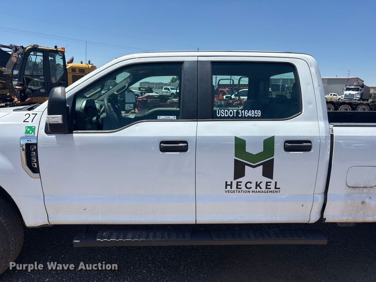 image for item FC2488 2019 Ford F250 Super Duty Crew Cab pickup truck