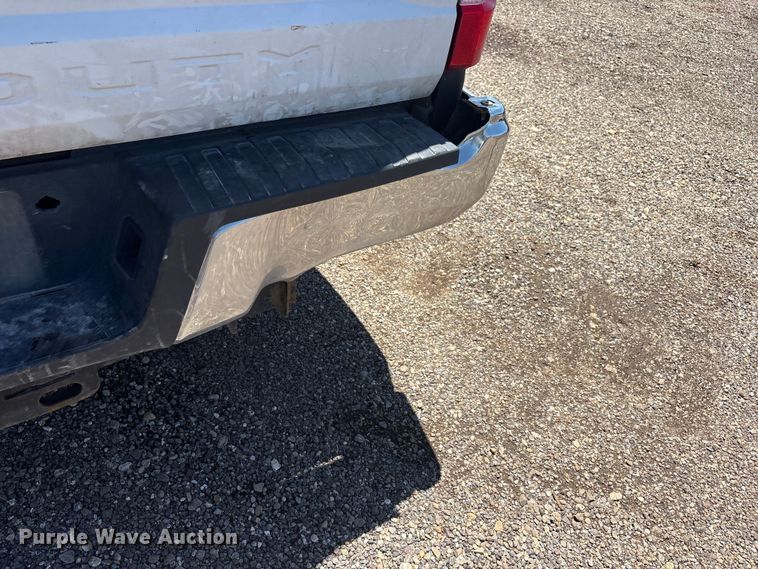 image for item FC2488 2019 Ford F250 Super Duty Crew Cab pickup truck