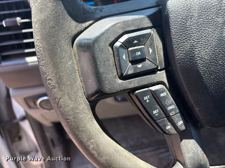 image for item FC2488 2019 Ford F250 Super Duty Crew Cab pickup truck