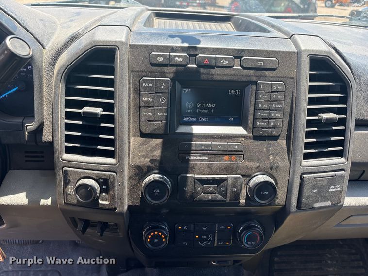 image for item FC2488 2019 Ford F250 Super Duty Crew Cab pickup truck