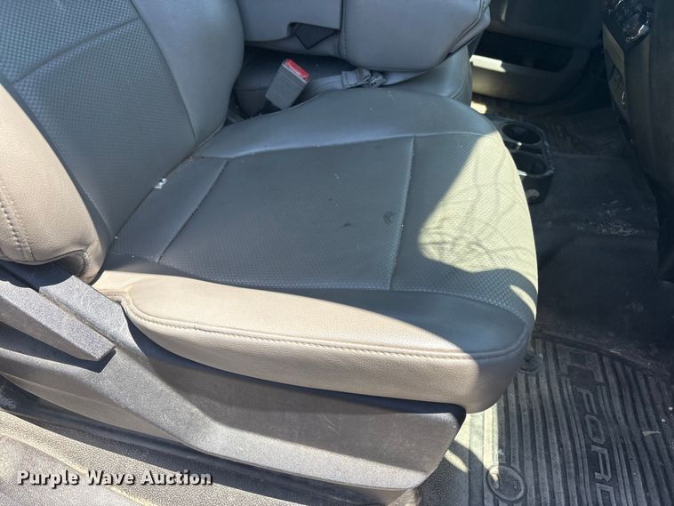 image for item FC2488 2019 Ford F250 Super Duty Crew Cab pickup truck