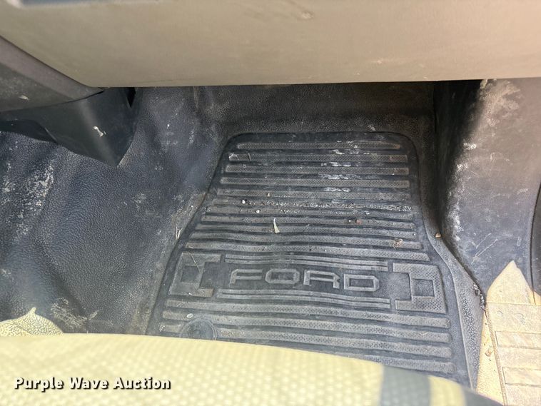 image for item FC2488 2019 Ford F250 Super Duty Crew Cab pickup truck