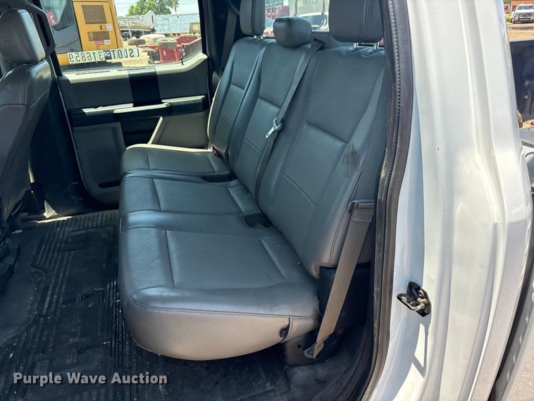 image for item FC2488 2019 Ford F250 Super Duty Crew Cab pickup truck