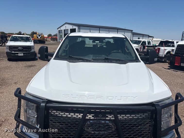 image for item FC2490 2019 Ford F250 Super Duty Crew Cab pickup truck